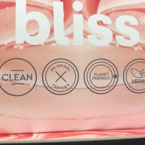 Bliss 5 piece mask set - clean beauty and vegan - Picture 13 of 14